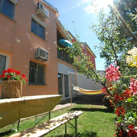 Apartment Darko *